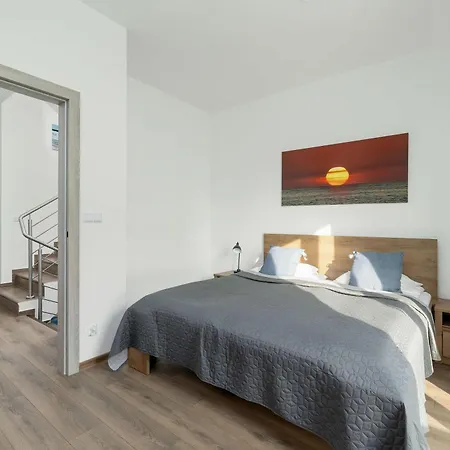 Spacious House Kolobrzeg With Garden Grill And Parking By Renters Дом отдыха Niekanin