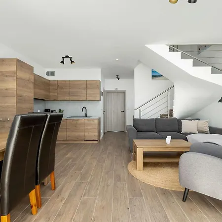 Spacious House Kolobrzeg With Garden Grill And Parking By Renters