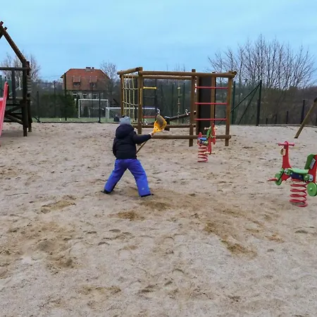 Spacious House Kolobrzeg With Garden Grill And Parking By Renters Niekanin